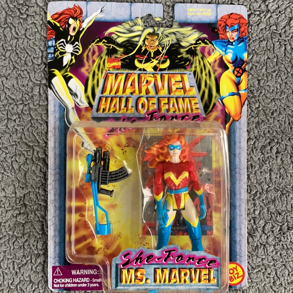 Toy Biz Marvel She-Force Ms. Marvel Figurine